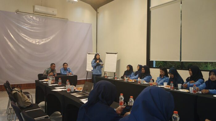 Trainer Sales Bontang