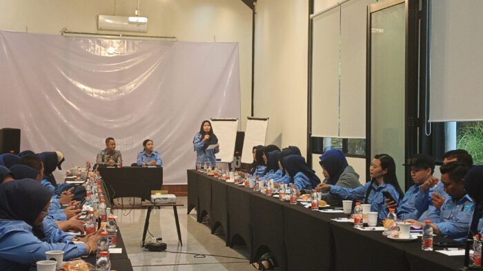 Trainer Sales Karawang